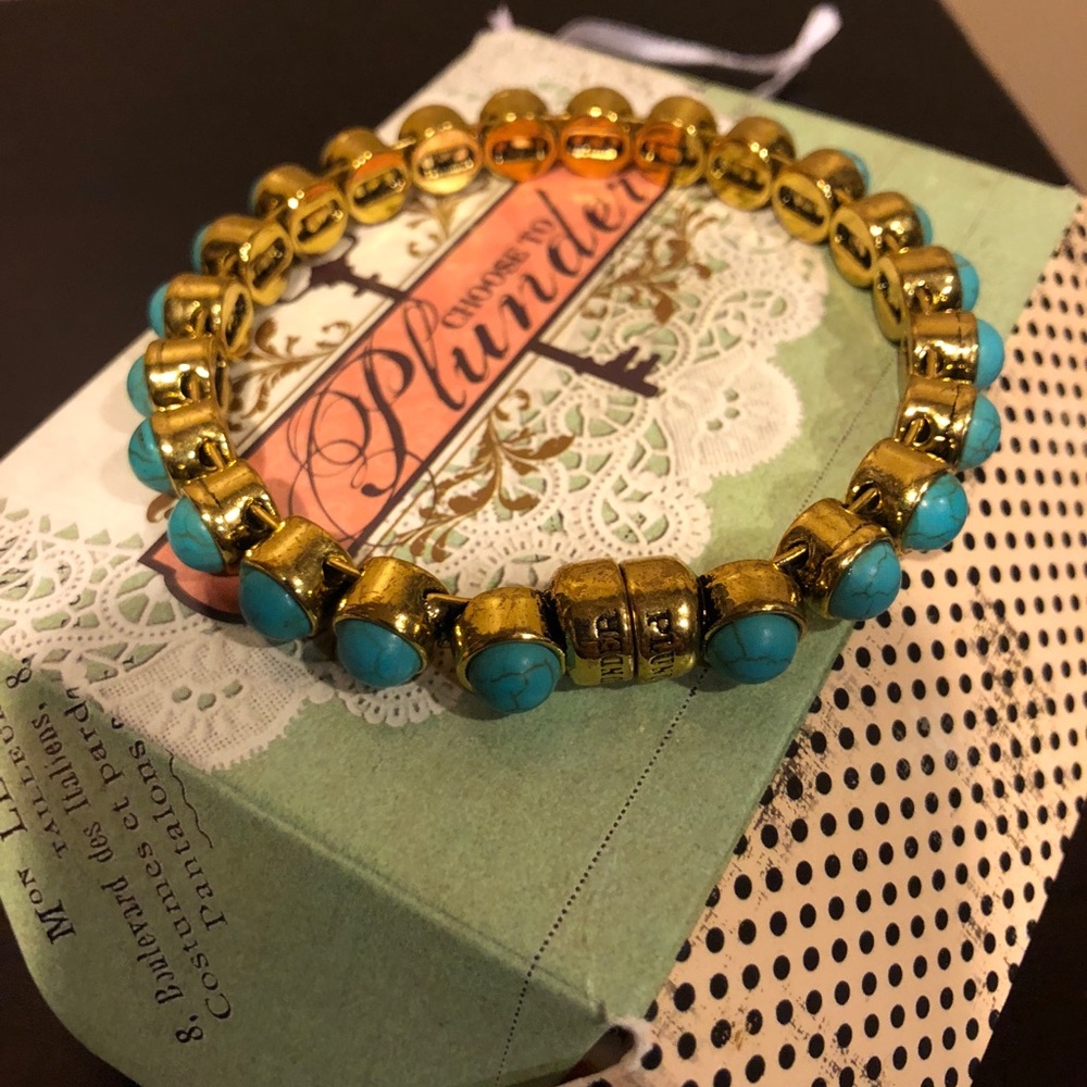 Plunder Turquoise Magnetic bangle